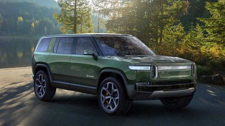 Rivian R1S SUV