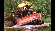 Land Rover G4 Challenge Defender 100''