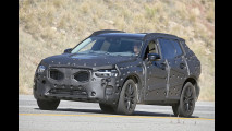 Wild getarntes Schweden-SUV