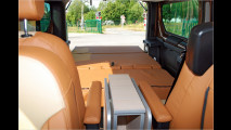 Business-Bus mit Blitz