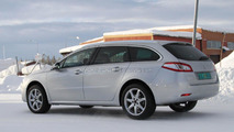 Peugeot 508 SW Allroad spied 09.02.2011