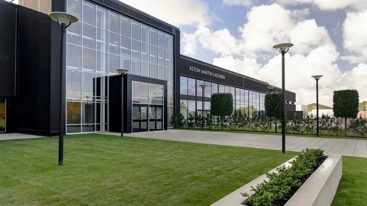 La nouvelle usine d'Aston Martin quasiment terminée