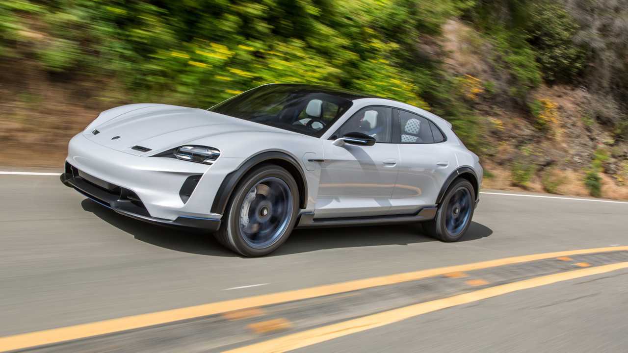 Porsche Mission E Cross Turismo