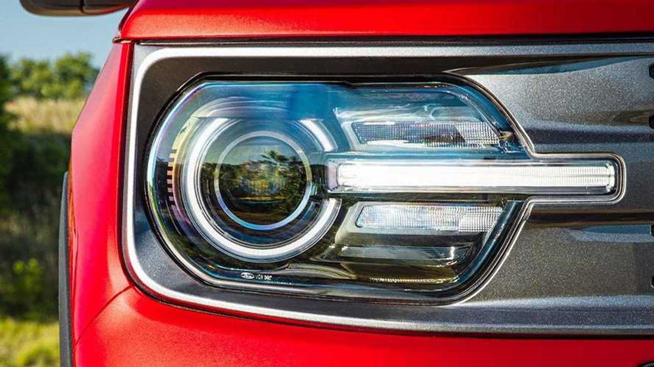 Yeni Ford Bronco'nun Detaylarını Gösteren İpucu (Teaser) Görüntüleri