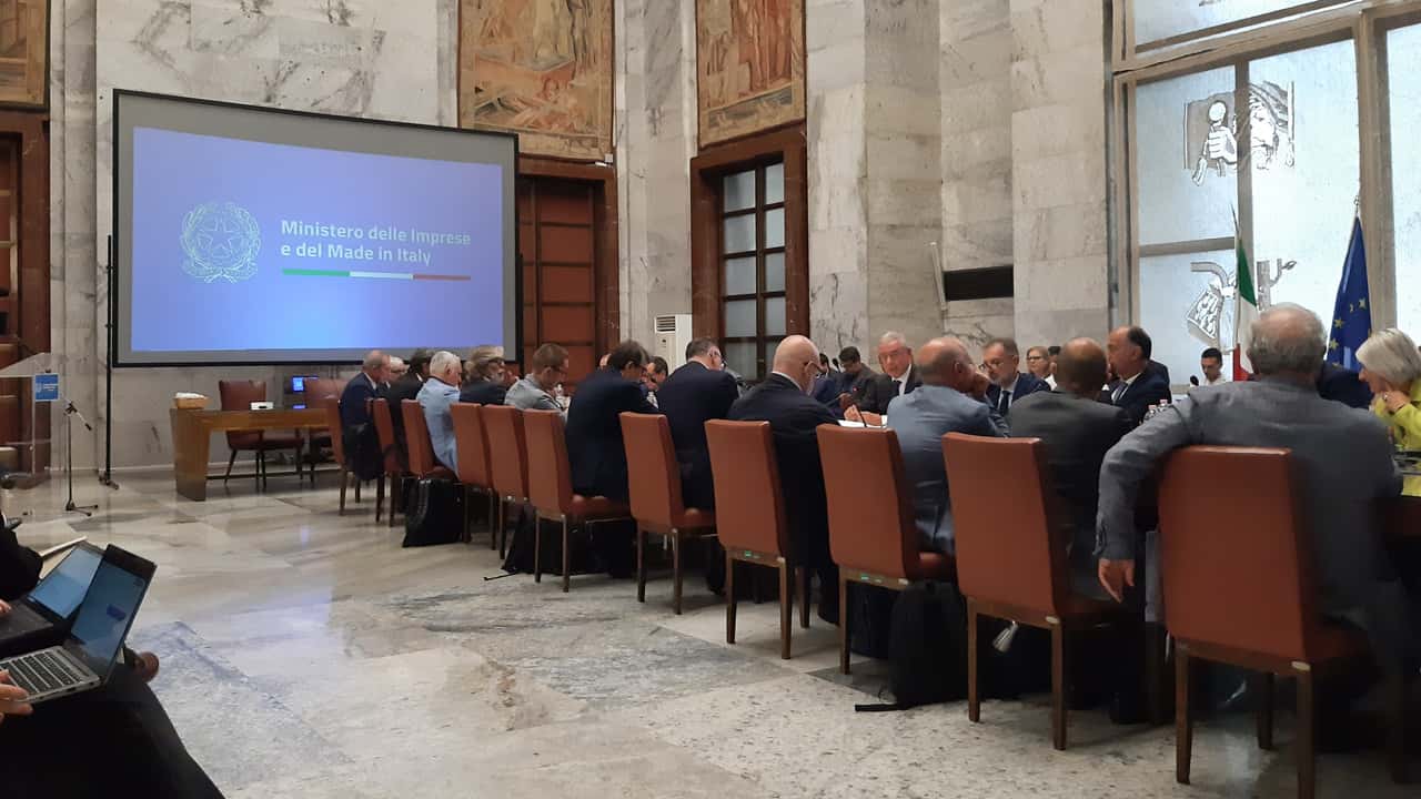 Il ministro Adolfo Urso al Mimit
