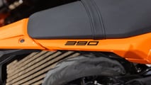 654143_MY25_KTM_390 SMC R_EICMA_2025 KTM 390 SMC R
