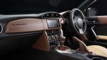 Toyota GT86 convertido en Aston Martin Vantage