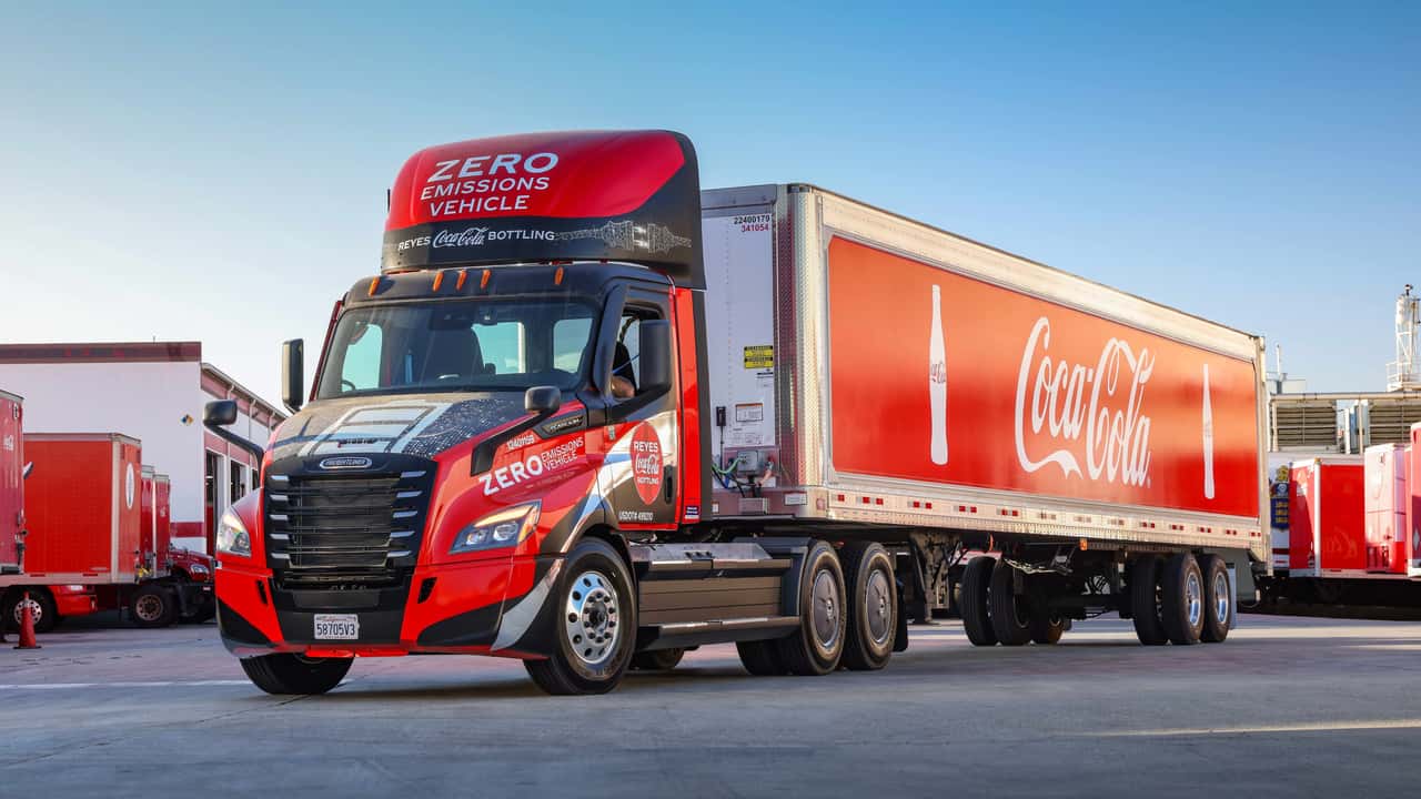 I Freightliner eCascadia per Coca Cola