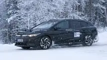 Photo d'espionnage de la Volkswagen ID.7 Tourer 2024