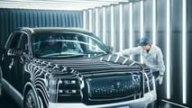 Toyota Century SUV inspection