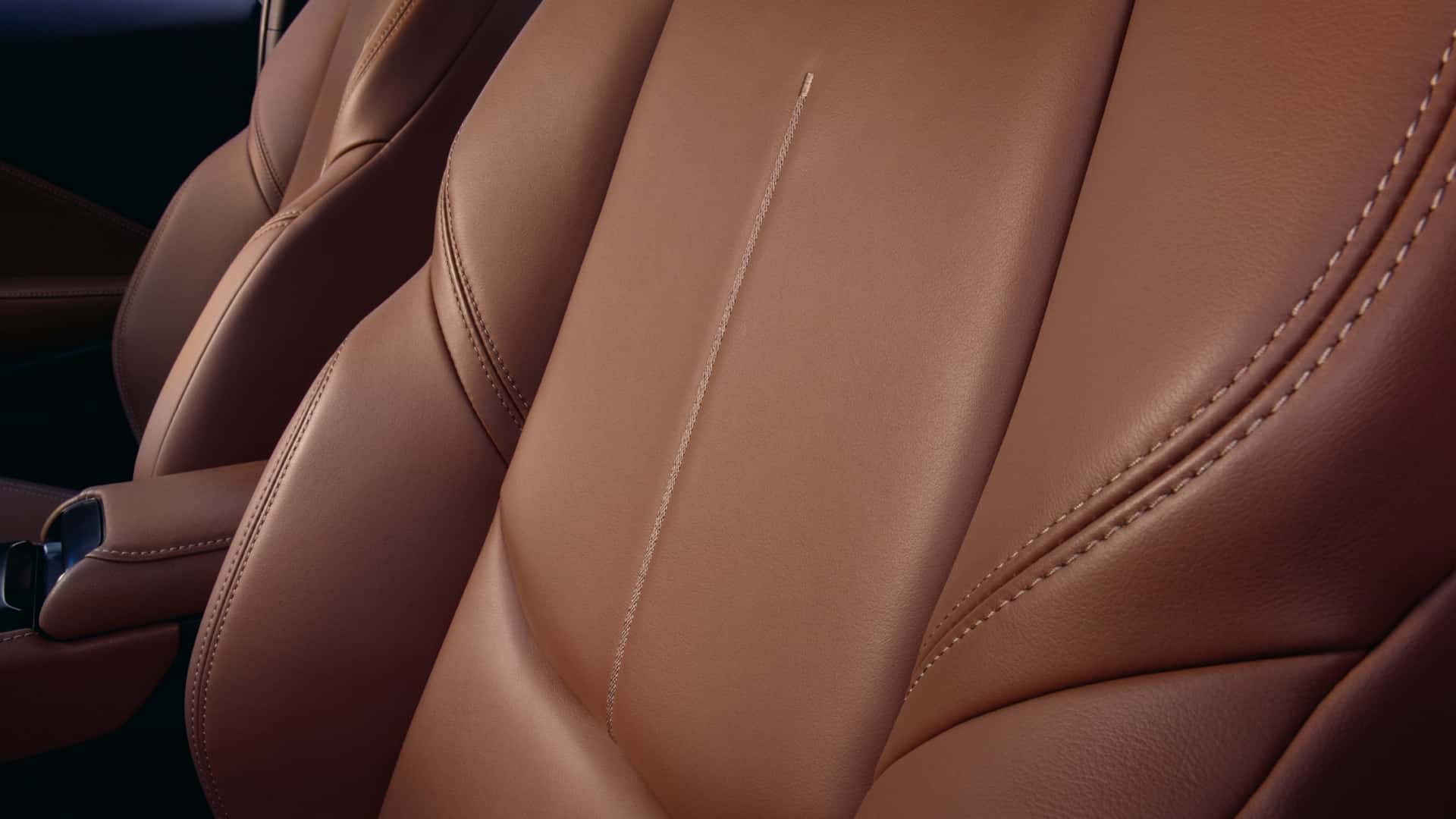 https://cdn.motor1.com/images/mgl/Rq91M9/s1/foto---lexus-lbx-2023-photogallery---immagini.jpg