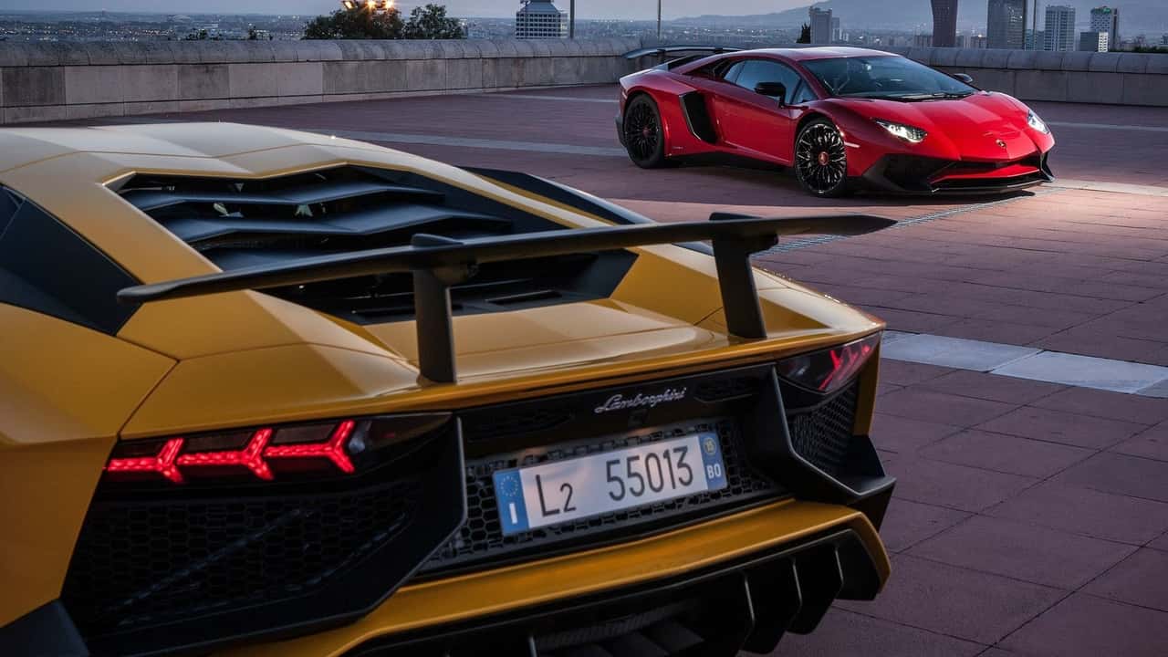 Lamborghini Aventador chico 16 años