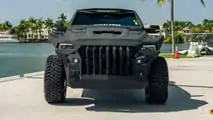 Apocalypse Super Truck, esterni