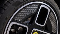 P90495439_highRes_100-recycled-alumini