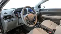 Chevrolet Onix Plus Premier 2023 vs. Hyundai HB20S Platinum Plus 2023