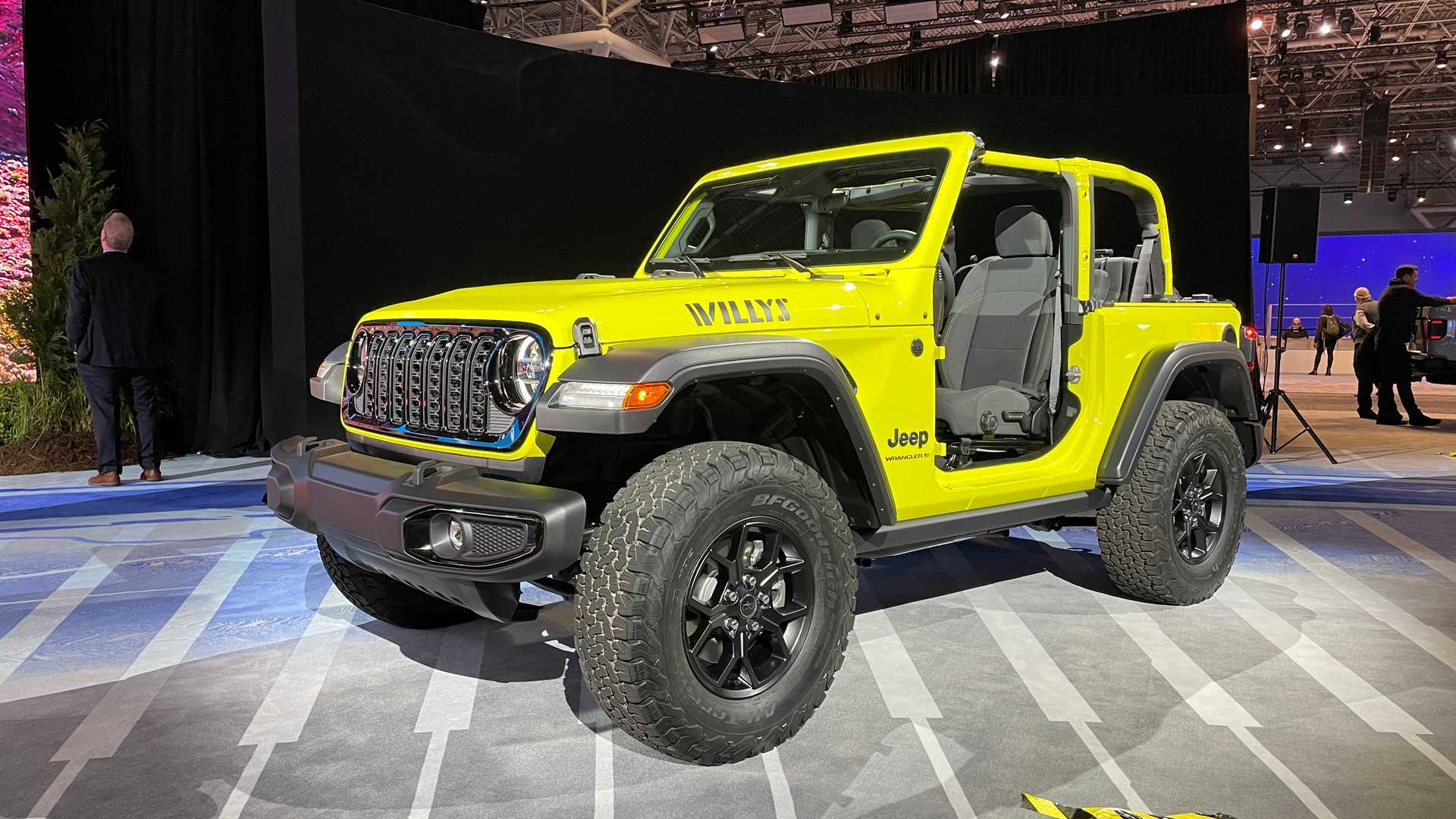 2024 Jeep Wrangler Debuts Smaller Grille Bigger 