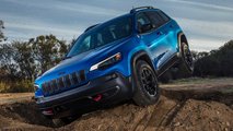 2023-jeep-cherokee-altitude-lux (3)