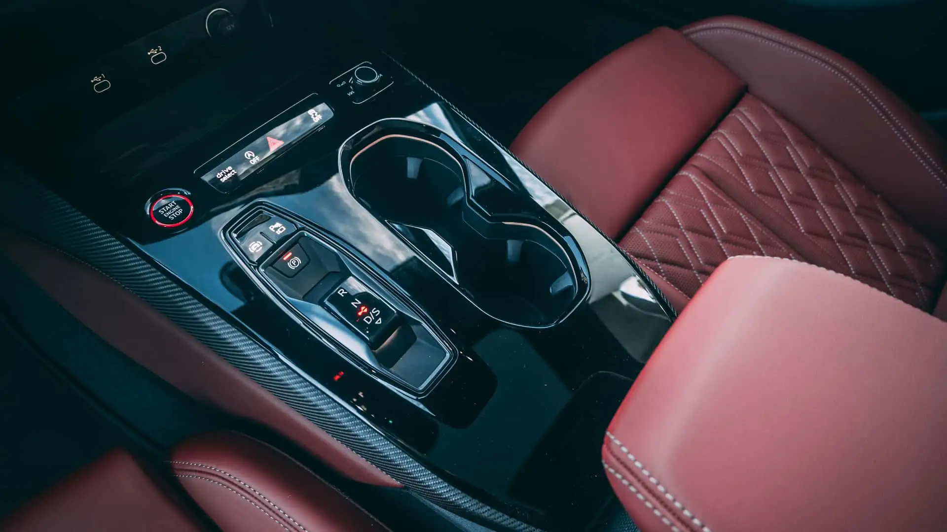 https://cdn.motor1.com/images/mgl/RqKpRw/s1/2025-audi-s5-review.webp