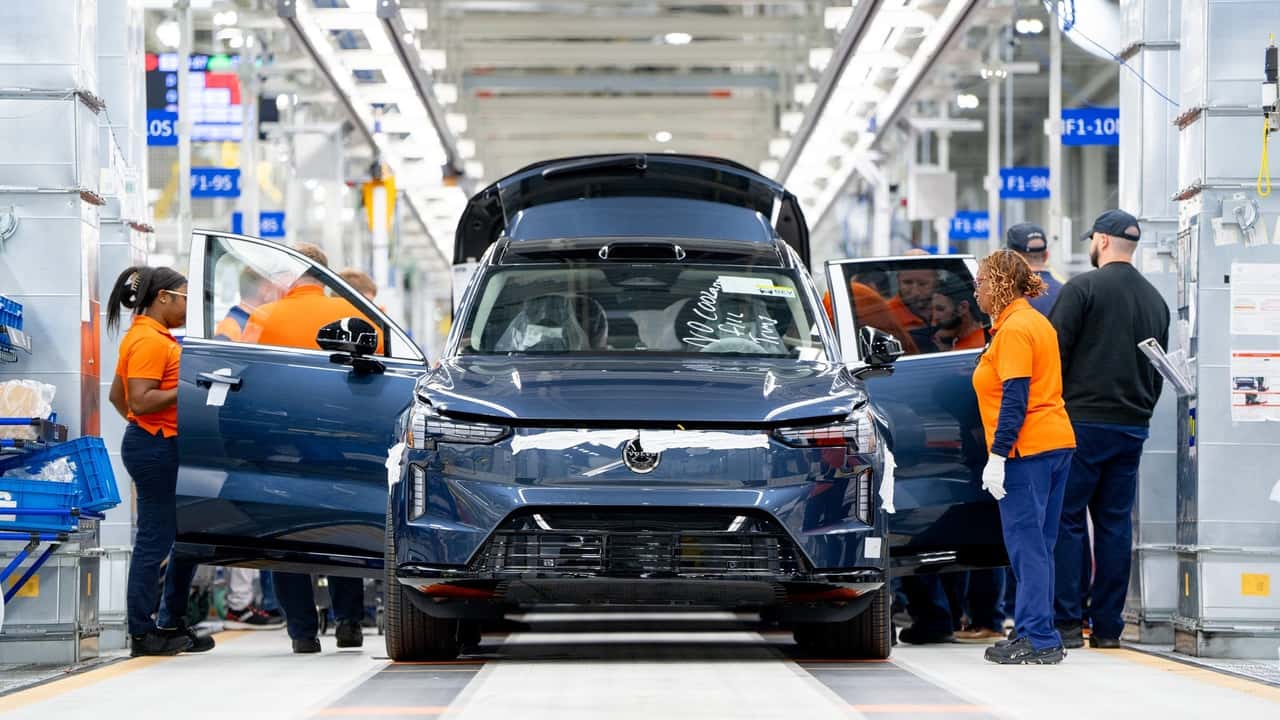 Volvo EX90 decepciona em teste com bugs e funções ausentes
