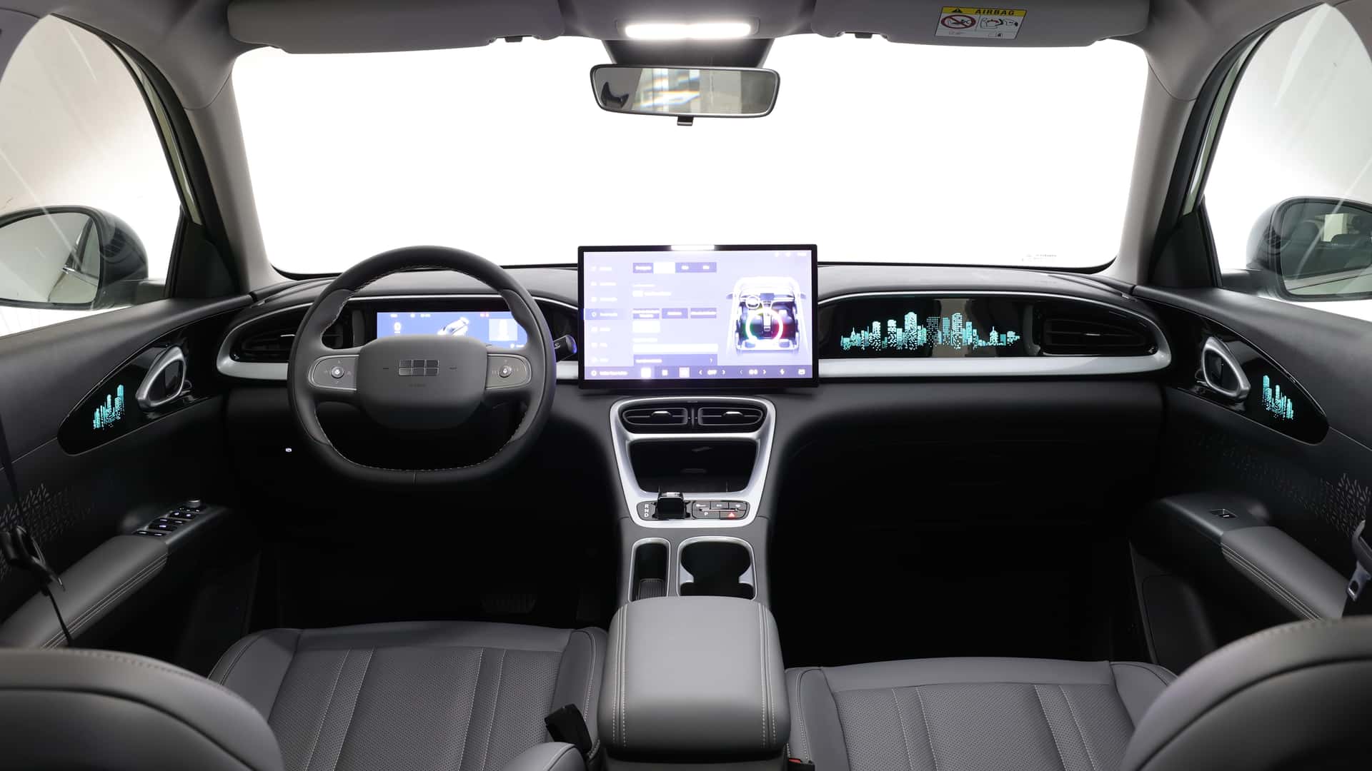 Geely EX2 terá novidades e até 460 km de alcance na China