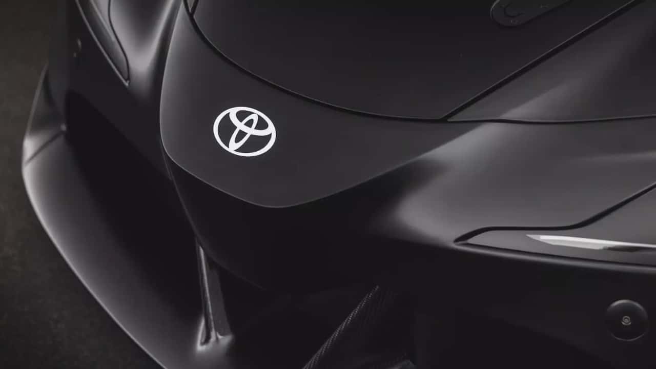 La Toyota Supra con motore V8 è ufficiale, ma non si può comprare