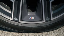 BMW i5 Touring M60 M logo on wheel