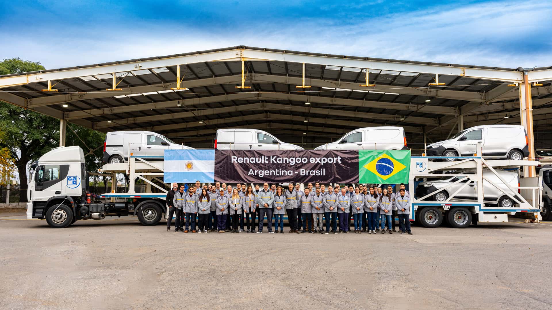 Renault inicia exportação e lançará novo Kangoo no Brasil em junho