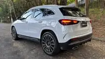 Mercedes-Benz GLA 200 2025