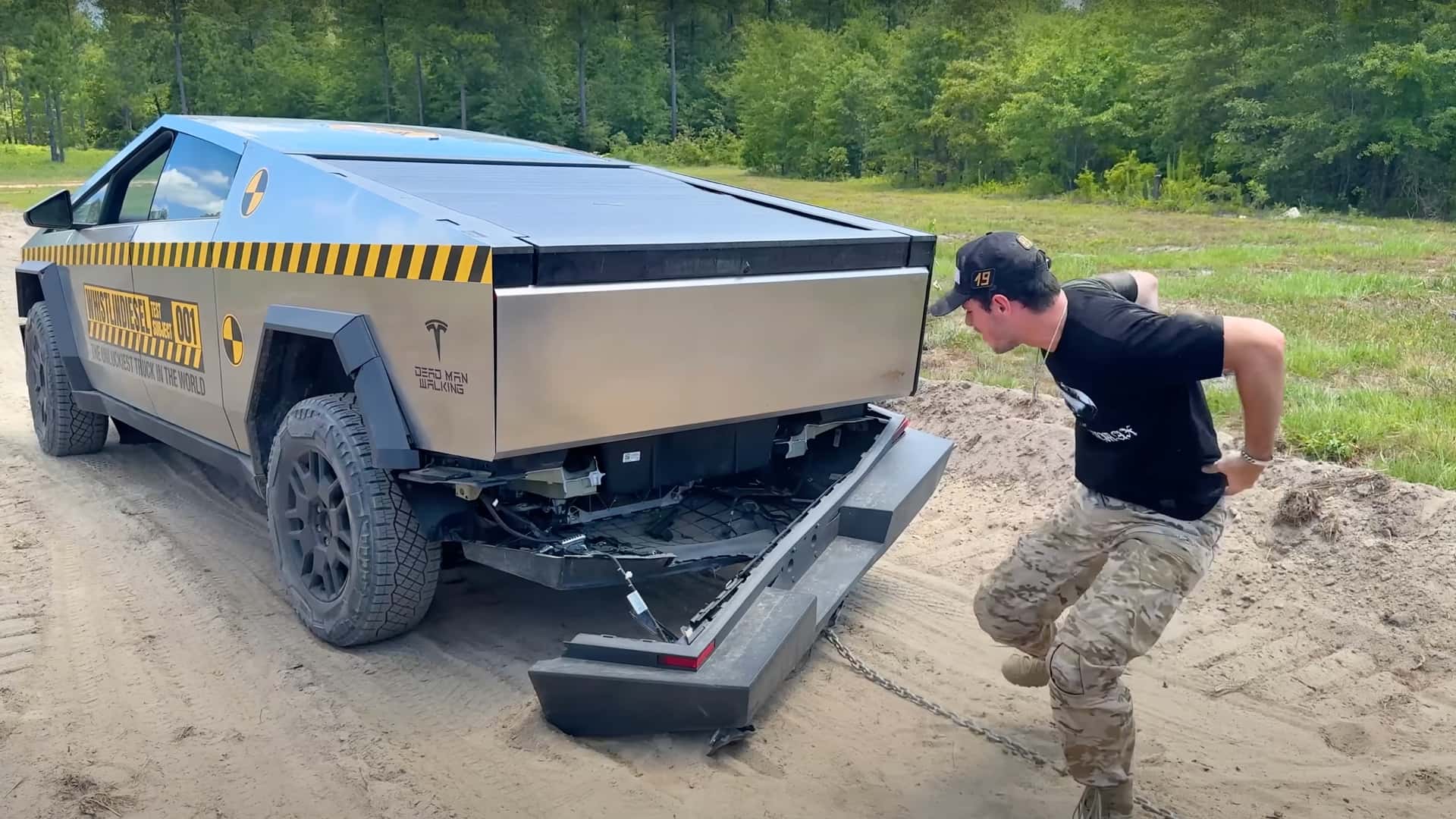 Tesla Cybertruck Flaws Seen In Torture Test: 'Frame Snaps Off The Back ...