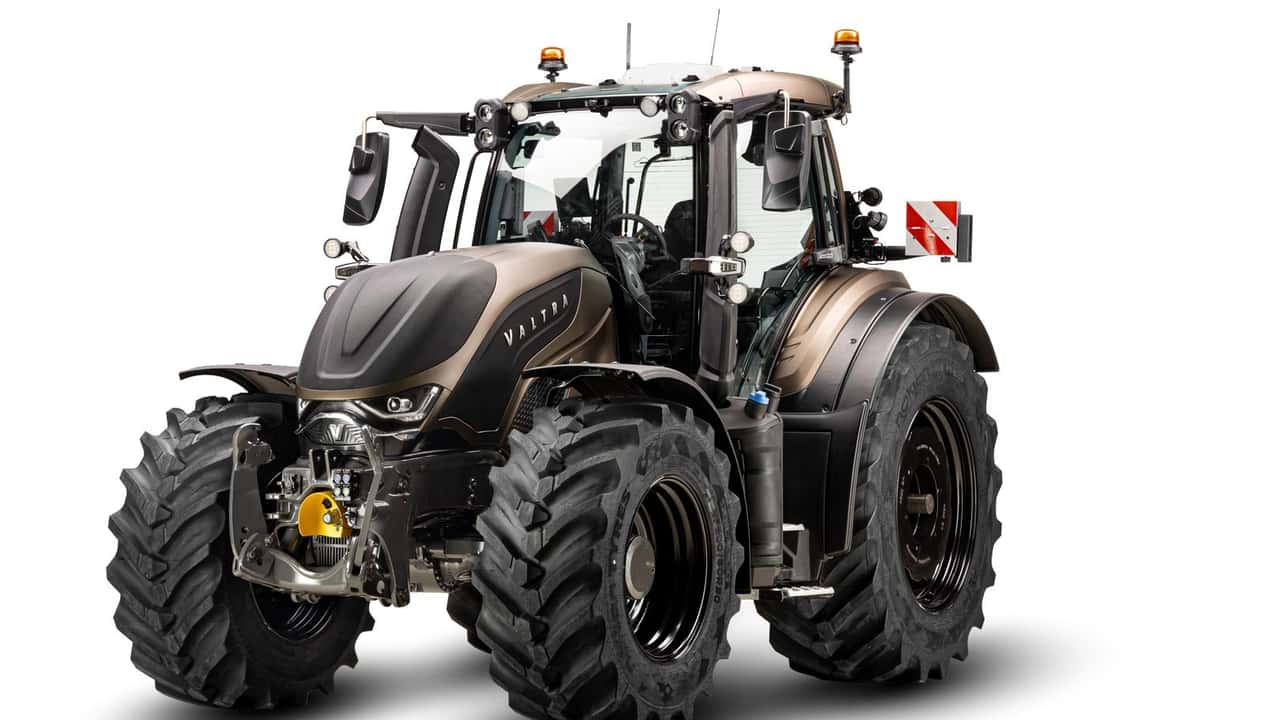 valtra-serie-t-87-km-h-in-pista-e-semina-a-40-km-h