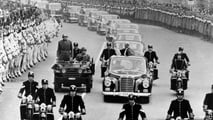 Mercedes, un secolo di Papamobile
