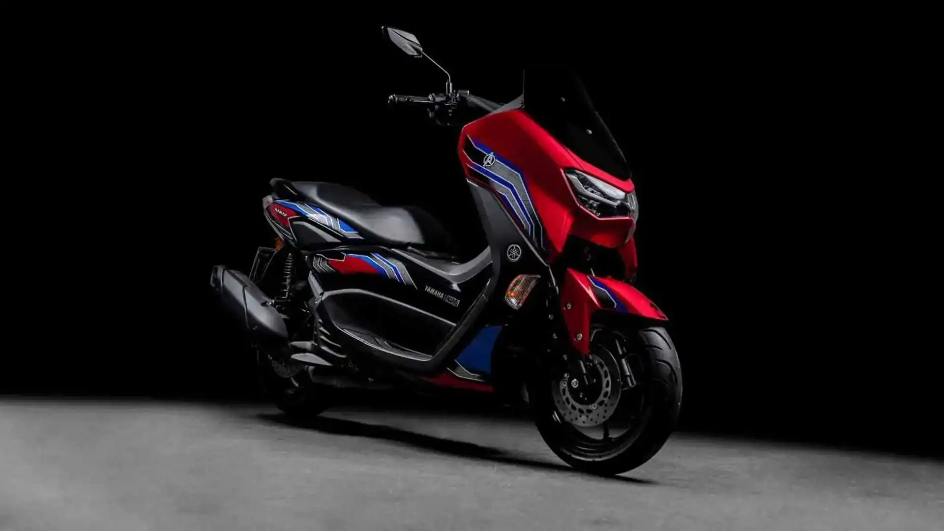 Yamaha continua parceria com Marvel e lança NMax do Homem Aranha
