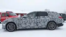 Foto spia Mercedes-AMG C63 Estate 2023