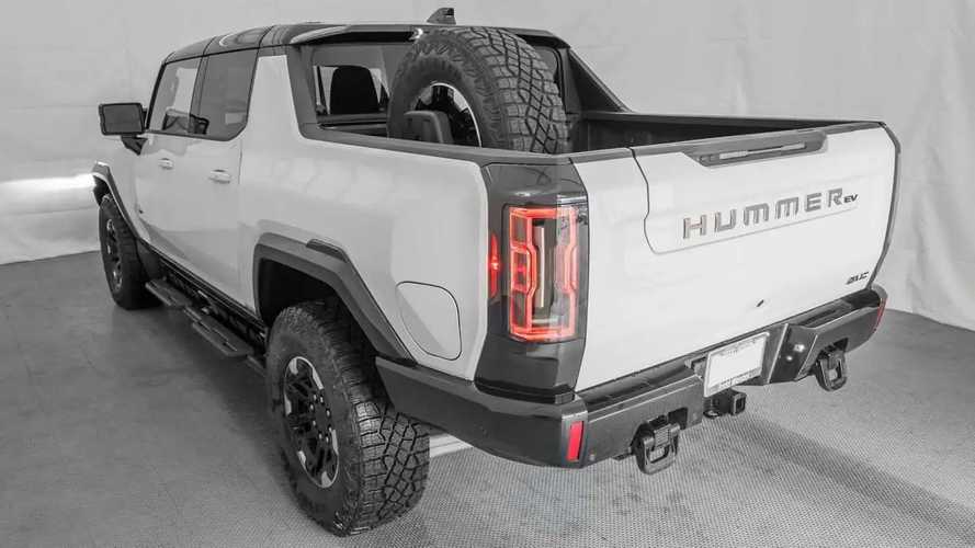 GMC Hummer EV за 310 тысяч долларов? Дилер скромничать не стал