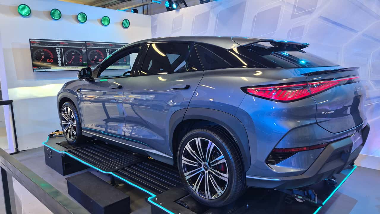 Carro elétrico também vai ao dinamômetro? BYD mostrou como funciona