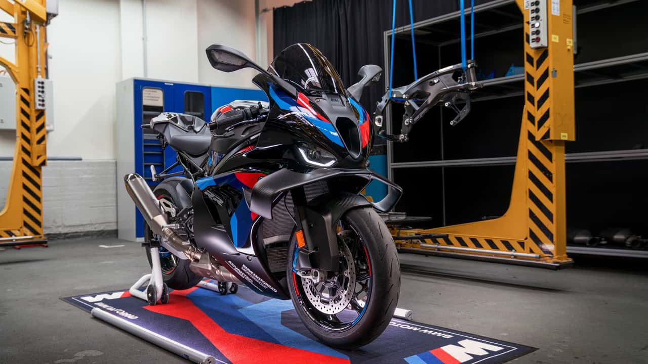 2027 BMW M 1000 RR