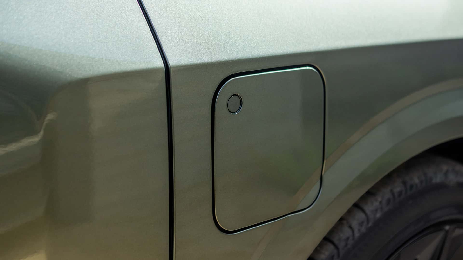 https://cdn.motor1.com/images/mgl/RqkQ8A/s1/2027-lexus-tz.jpg