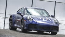 Porsche 911 Carrera S (992) auf dem Laguna Seca Raceway