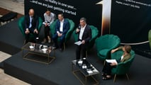 Geely regala un'auto ai pazienti dei Quartieri Spagnoli di Napoli