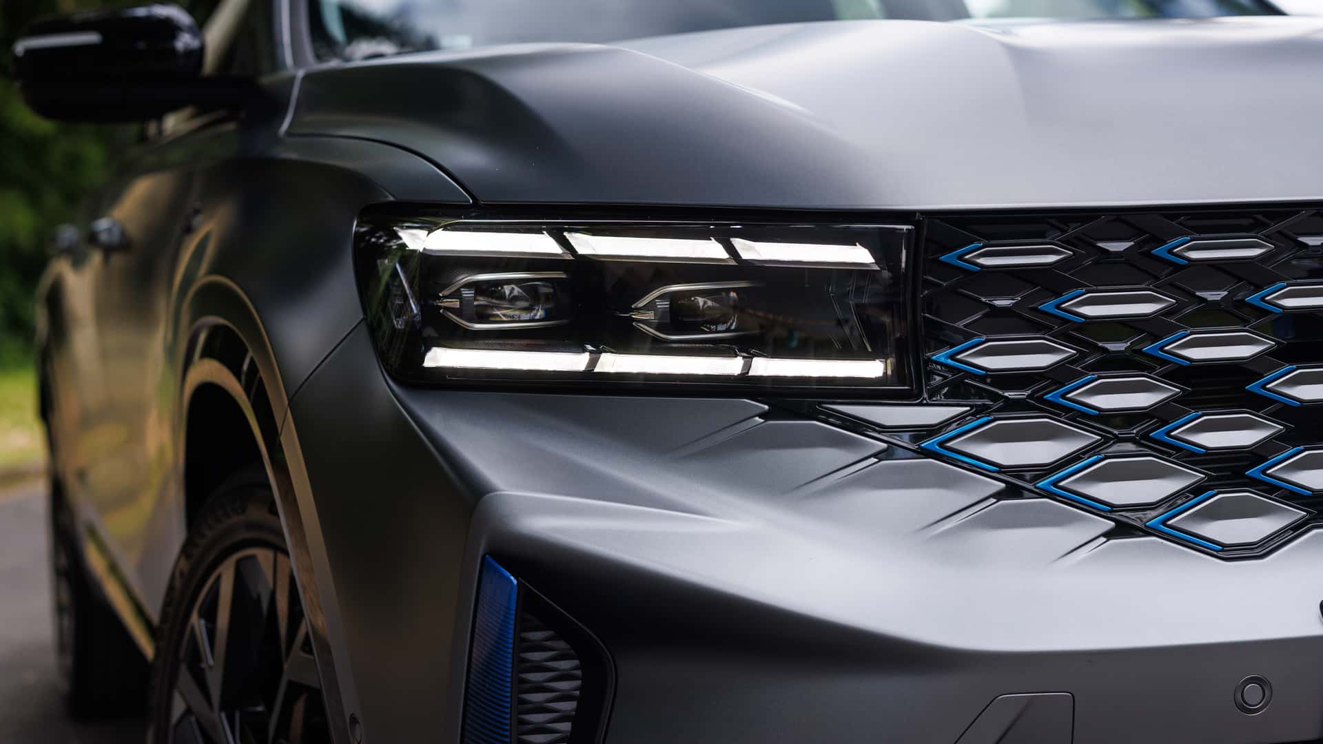 Renault Koleos híbrido já está em pré-venda por R$ 289.990