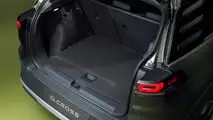 Volkswagen-ID. Cross, die Innenausstattung und der Kofferraum