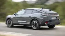 Peugeot 408 Hybrid (2026), la prova su strada di Motor1.com