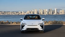 Novo Lexus ES 350h é lançado no Brasil