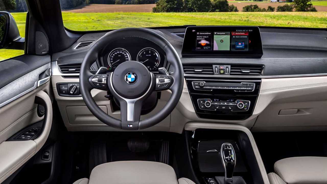 BMW x1 nuova e vecchia a confronto
