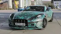 Foto espía del Aston Martin DB12