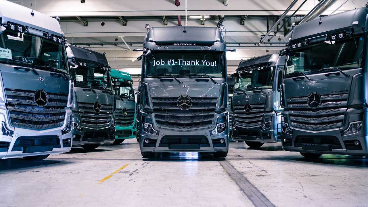 la-fabbrica-di-camion-mercedes-di-worth (7)