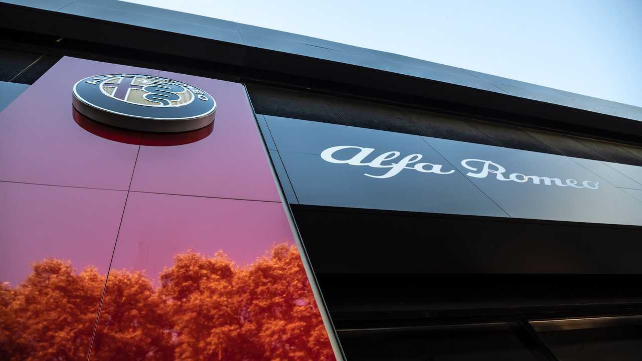 Alfa Romeo inaugura la nuova brand identity a Milano