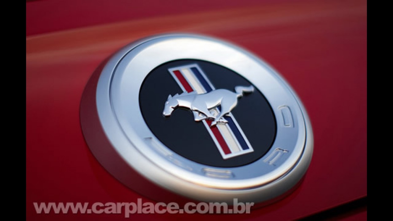 Ford apresenta o novo Mustang GT 2010 - Potência do V8 sobe para 319 cavalos