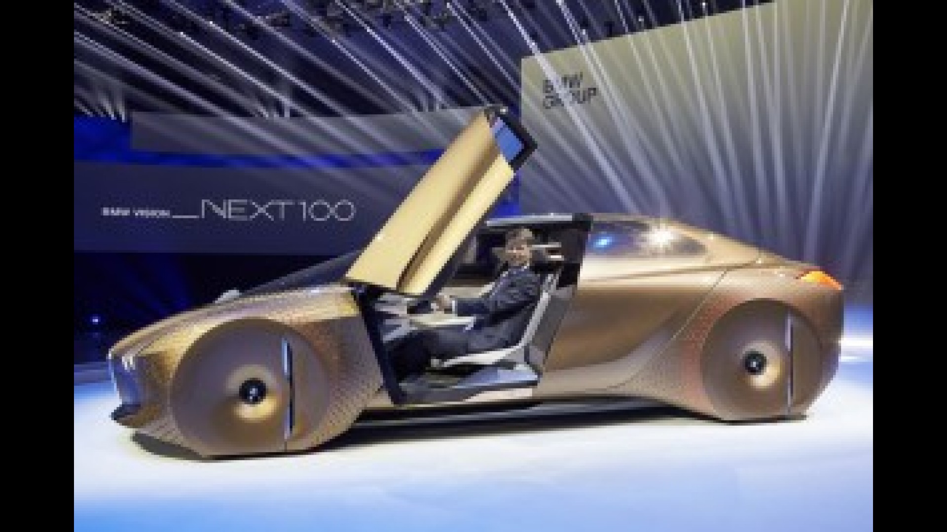 BMW yüzüncü yılını Vision Next 100 Concept modeli ile kutluyor