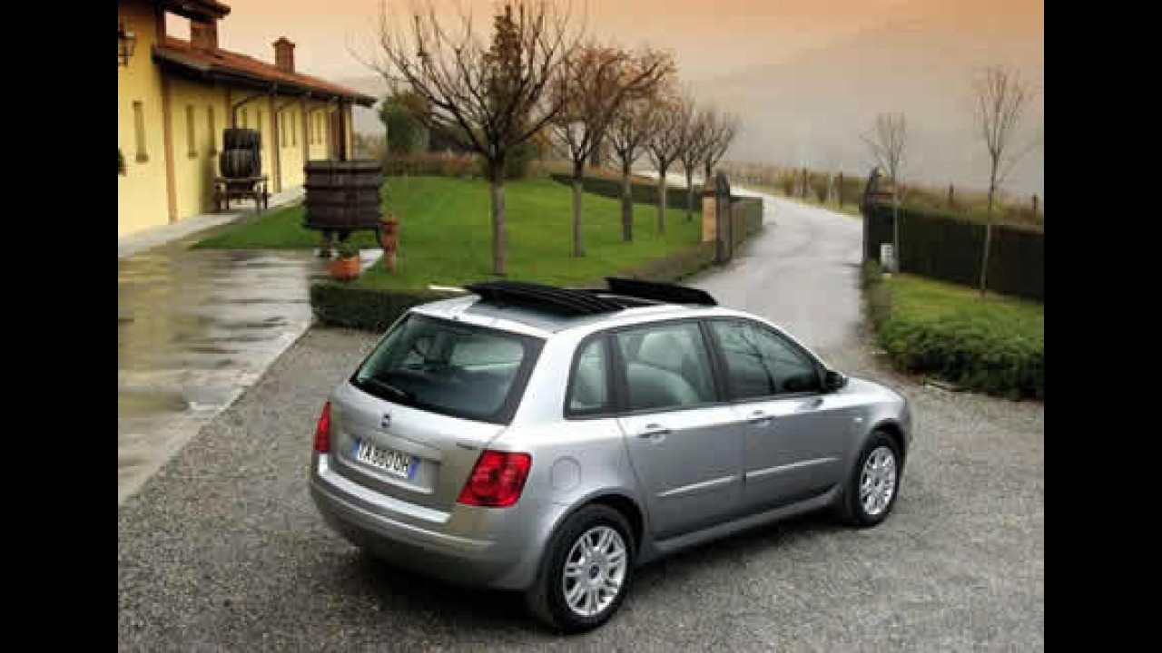 Fiat Stilo 2008 - Câmbio automático e pequenas mudanças no visual